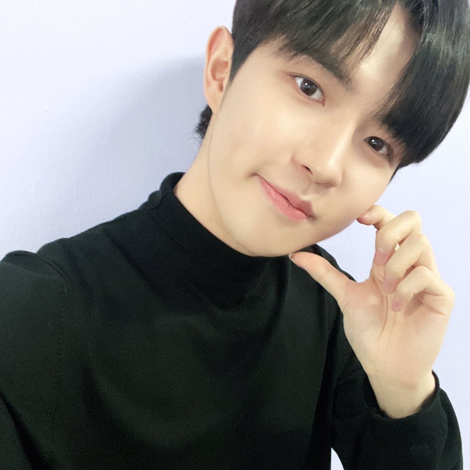 Behind-the-scenes cut of Kim Jaehwan