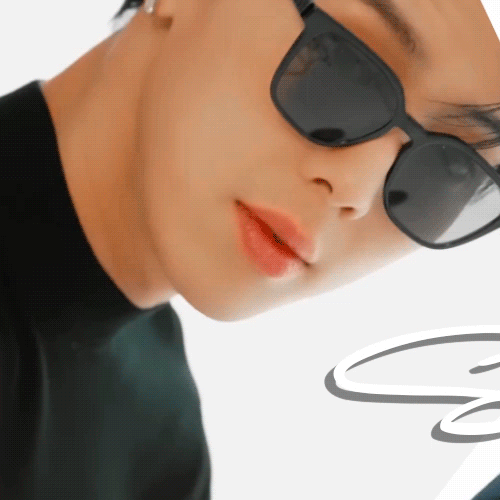 Momen yang diabadikan oleh penggemar Shownu (MONSTA X)