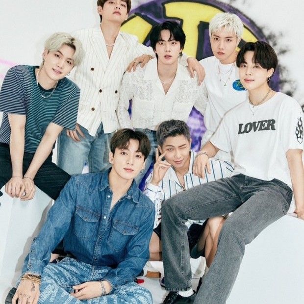 Foto aktivitas terbaru BTS