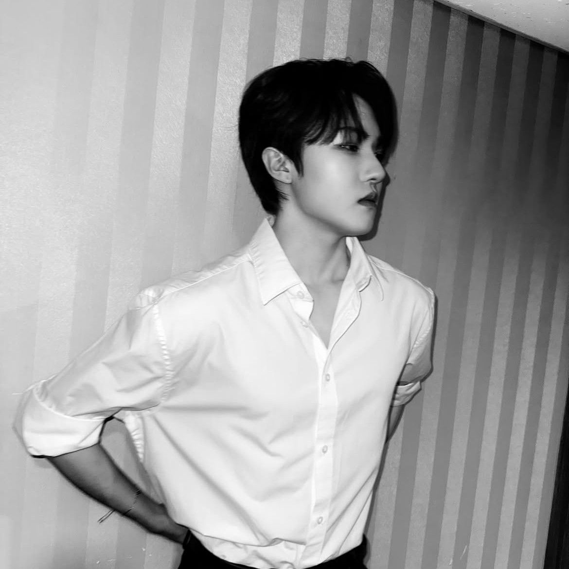Behind-the-scenes cut of Junghoon (Xikers)