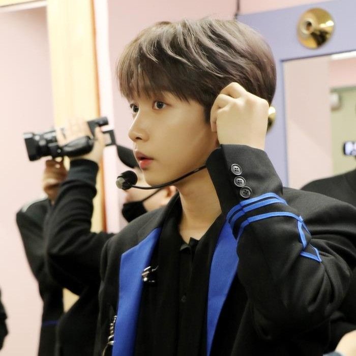 A moment captured by Jeong Sewoon's fan