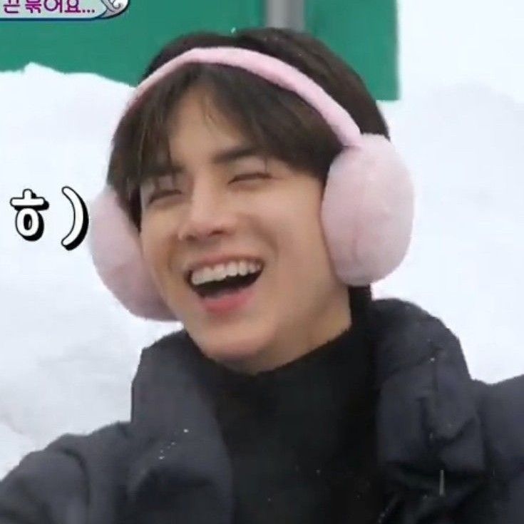 Behind-the-scenes cut of Younghoon (THE BOYZ)