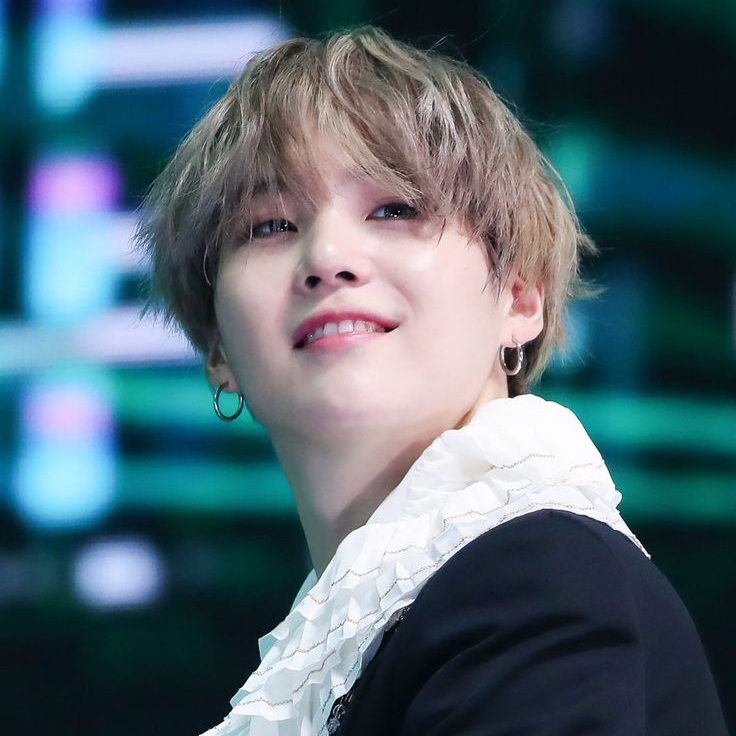 Latest photo of SUGA (BTS)