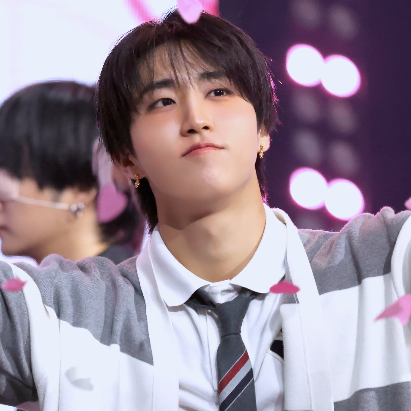 Foto aktivitas terbaru HAN (Stray Kids)