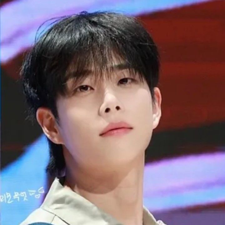 아스트로 최근 활동샷