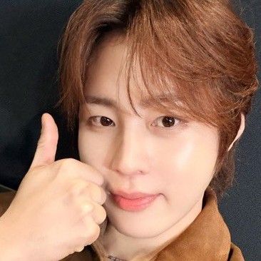 河成云的最新照片