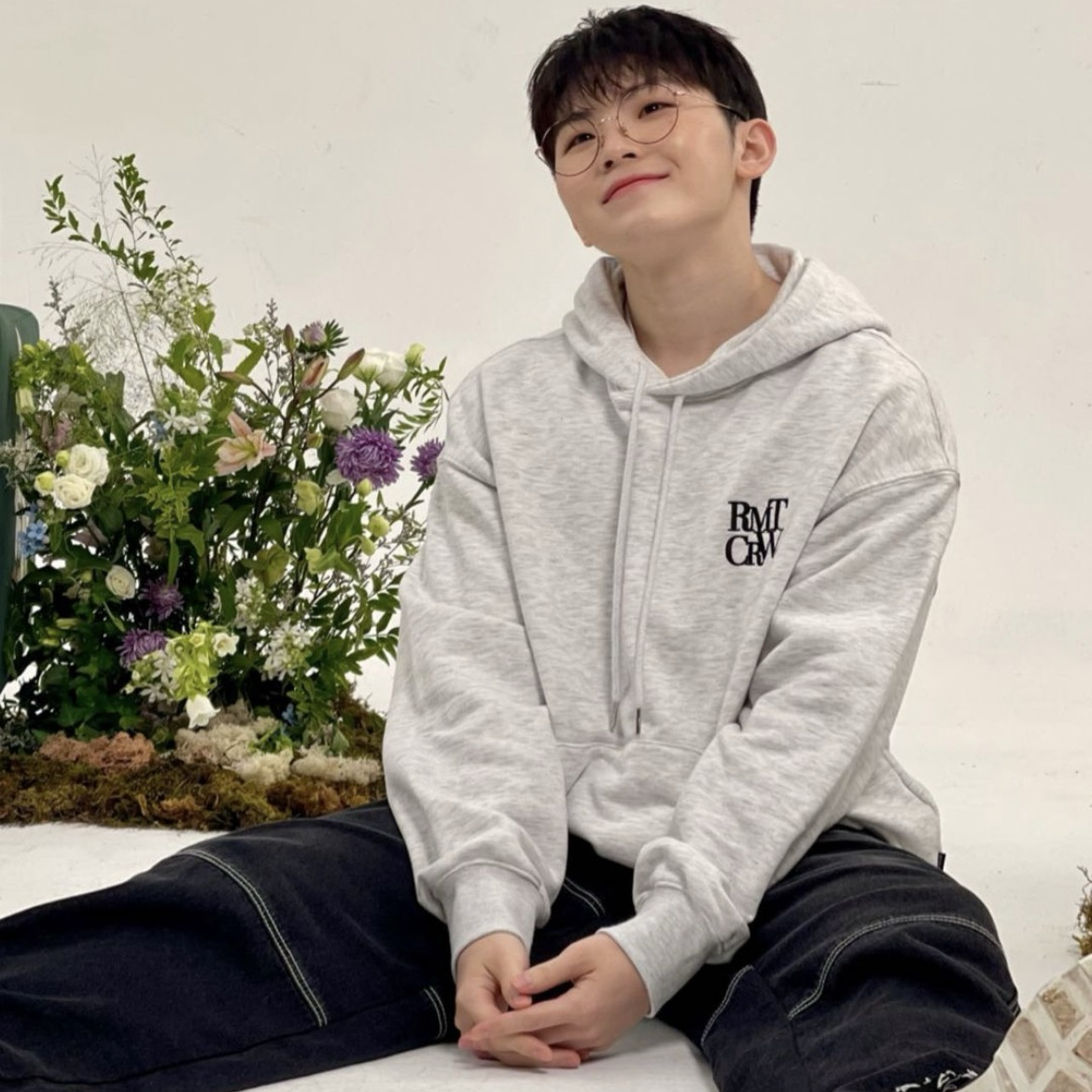 Woozi (SEVENTEEN)的最新活動照片