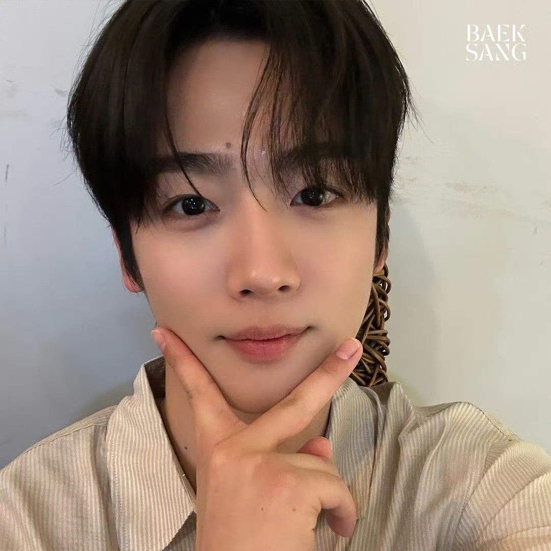 Latest photo of Kim Yohan (WEi)