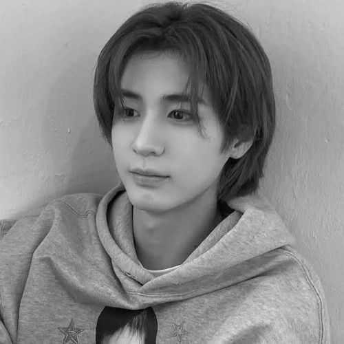 Behind-the-scenes cut of Leehan (BOYNEXTDOOR)