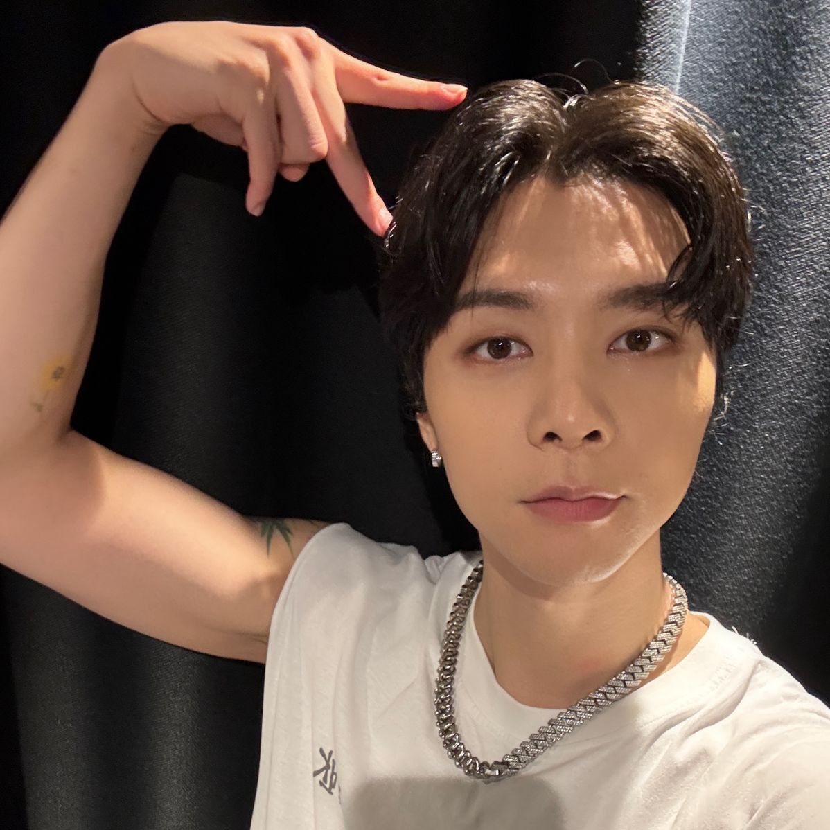 Latest photo of Johnny (NCT 127)