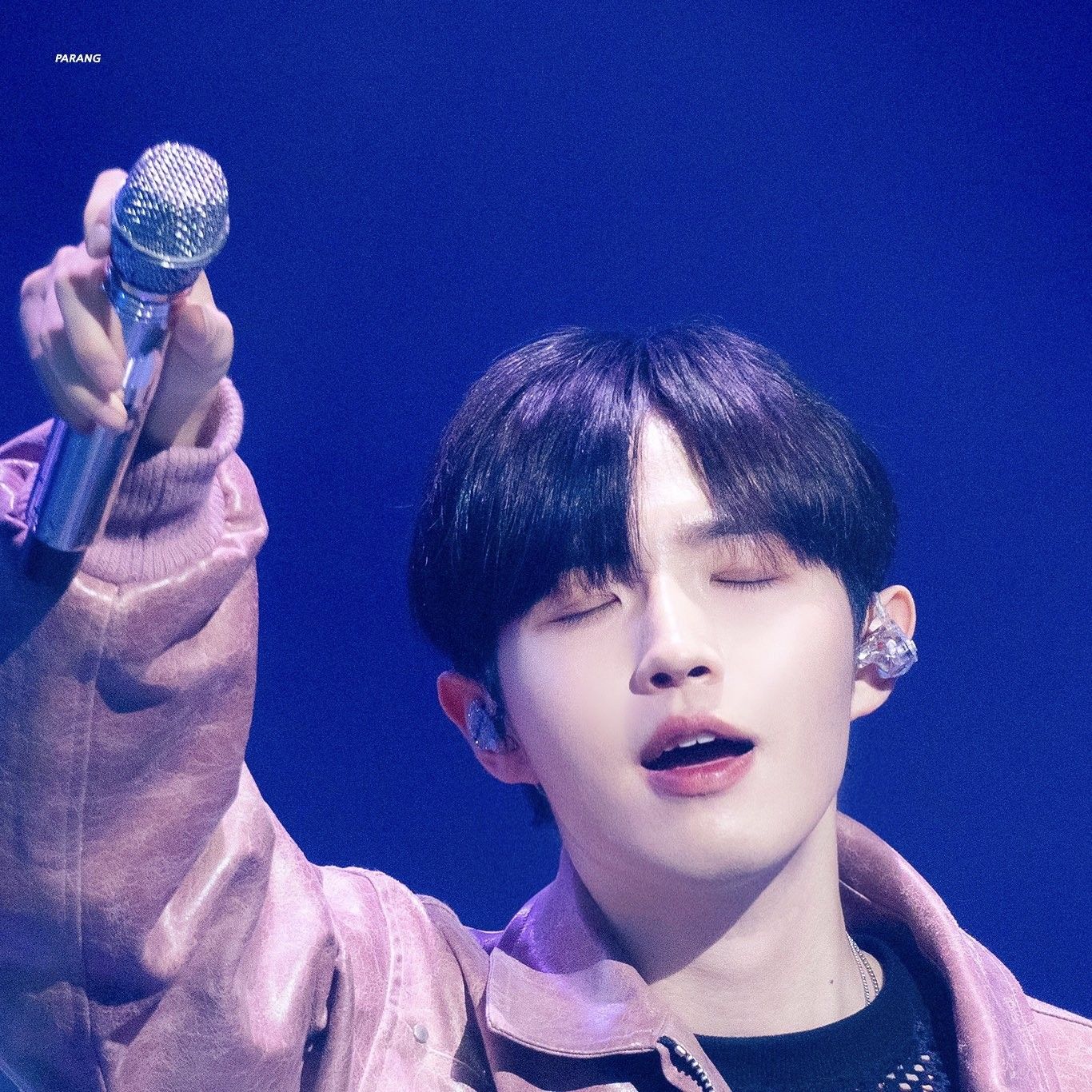 Behind-the-scenes cut of Kim Jaehwan
