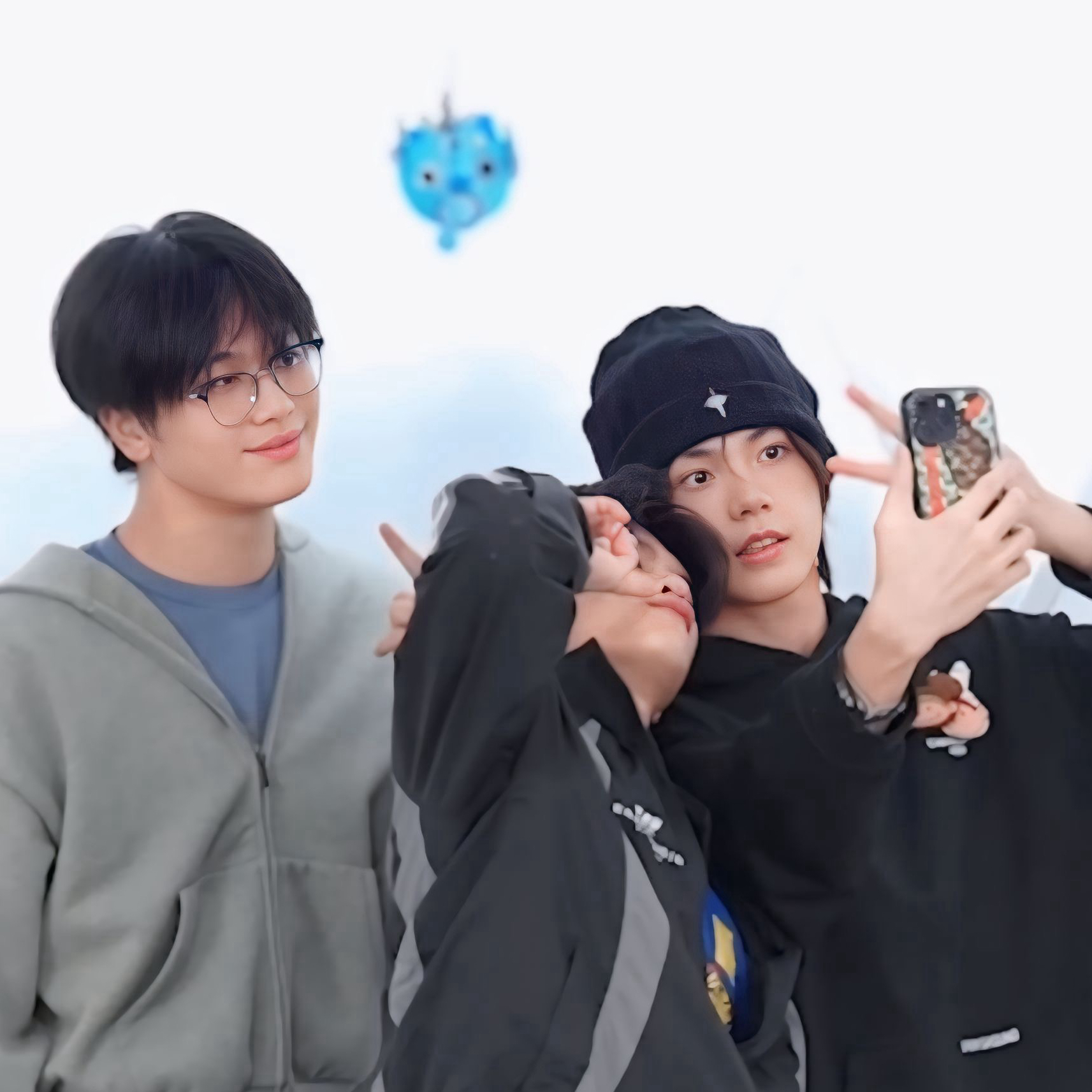 Behind-the-scenes cut of NexT1DE