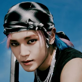 Recent activity shot of YANGYANG (WayV)