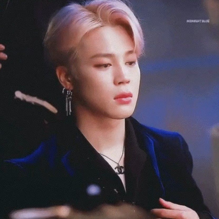 A moment captured by Jimin (BTS)'s fan