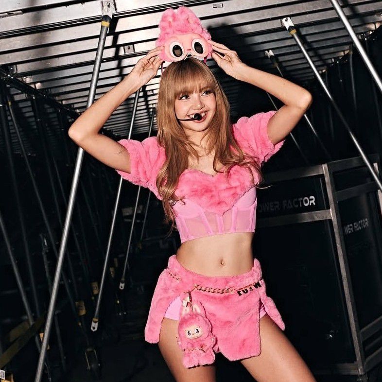Potret di balik layar Lisa (BLACKPINK)
