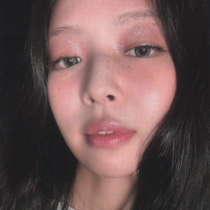 Jennie (BLACKPINK)粉丝拍下的瞬间