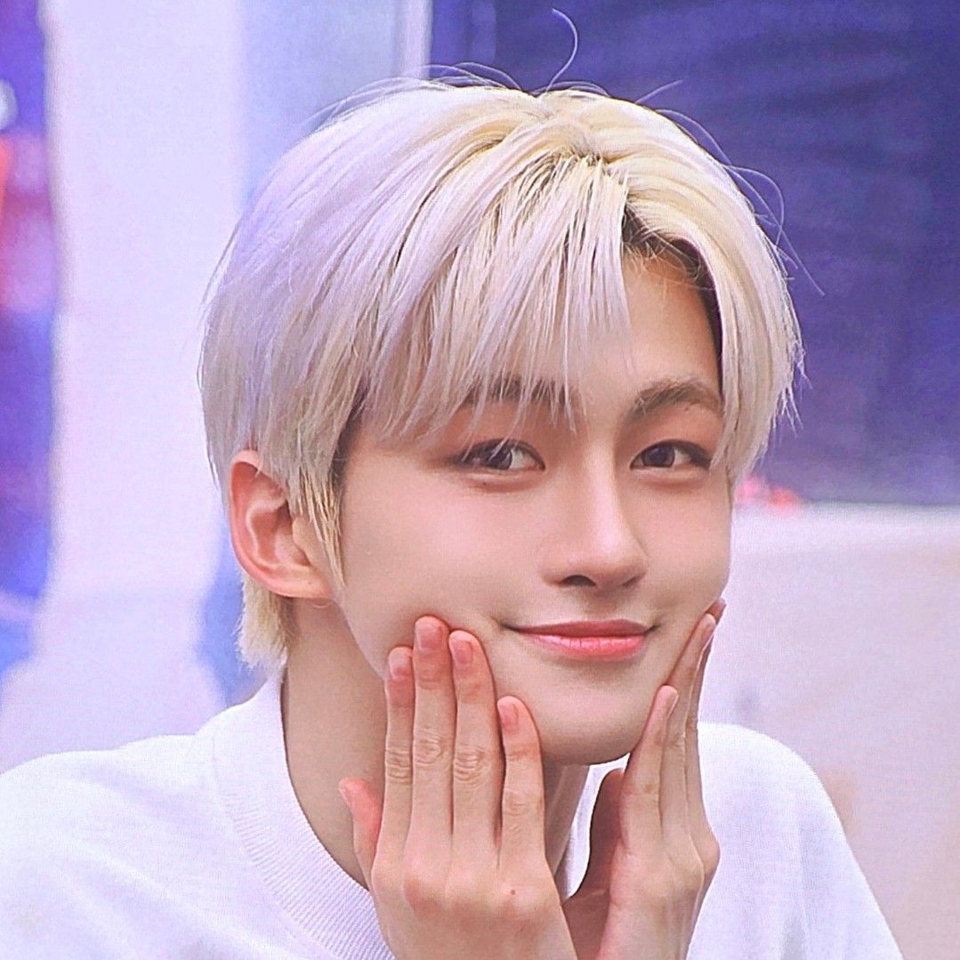 Recent activity shot of Jihoon (TWS)
