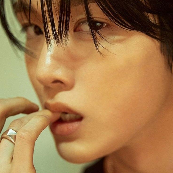 Foto terbaru Sungchan (RIIZE)