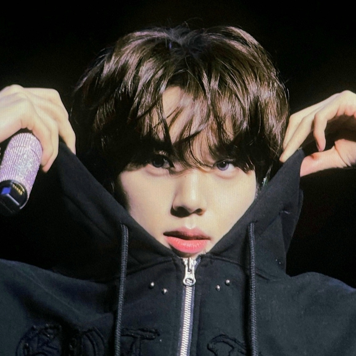 Behind-the-scenes cut of Han Yujin (ZEROBASEONE)