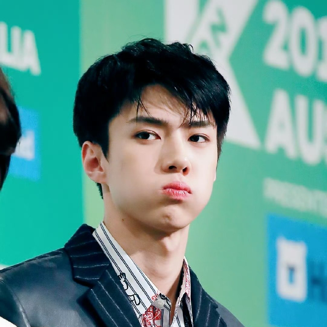 Behind-the-scenes cut of Sehun (EXO)