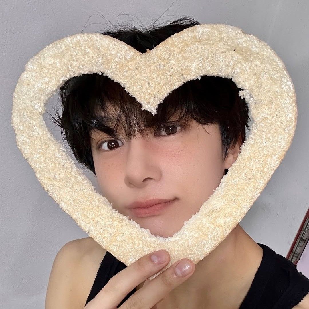 Recent activity shot of Hyungwon (MONSTA X)