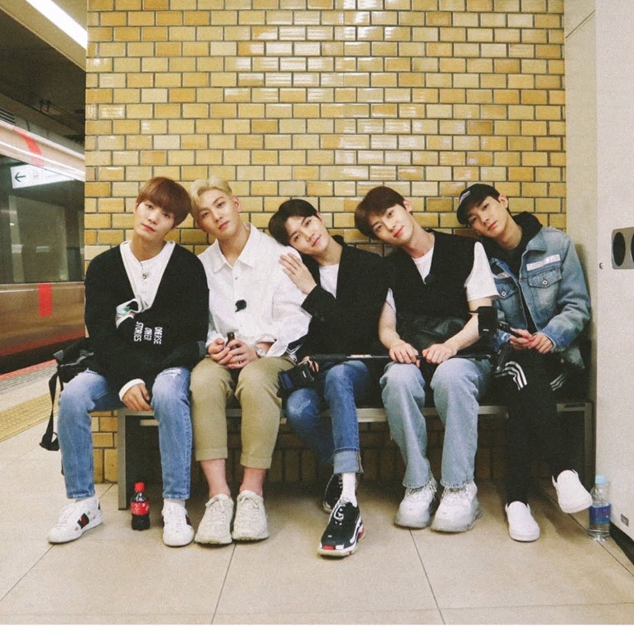 Latest photo of NU'EST