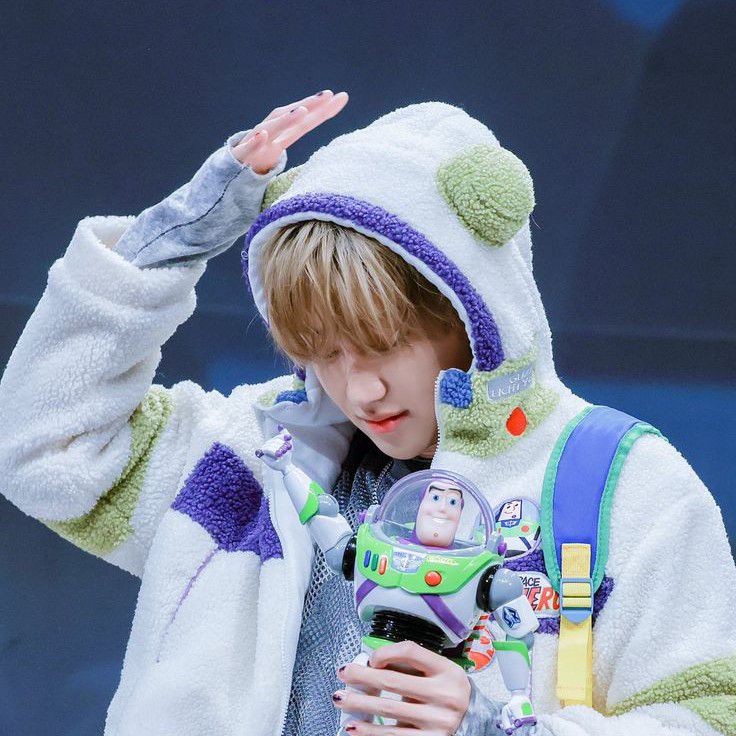 A moment captured by The 8 (SEVENTEEN)'s fan