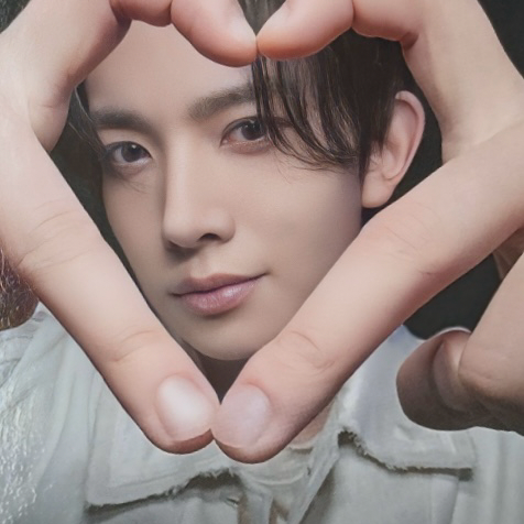 Behind-the-scenes cut of Heeseung (ENHYPEN)