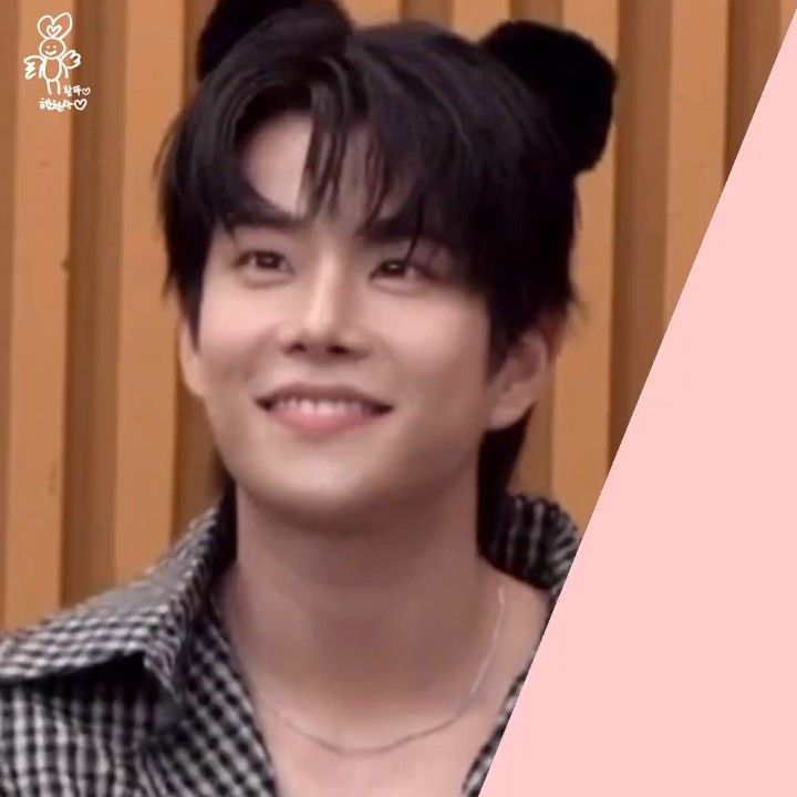 Behind-the-scenes cut of MJ (ASTRO)