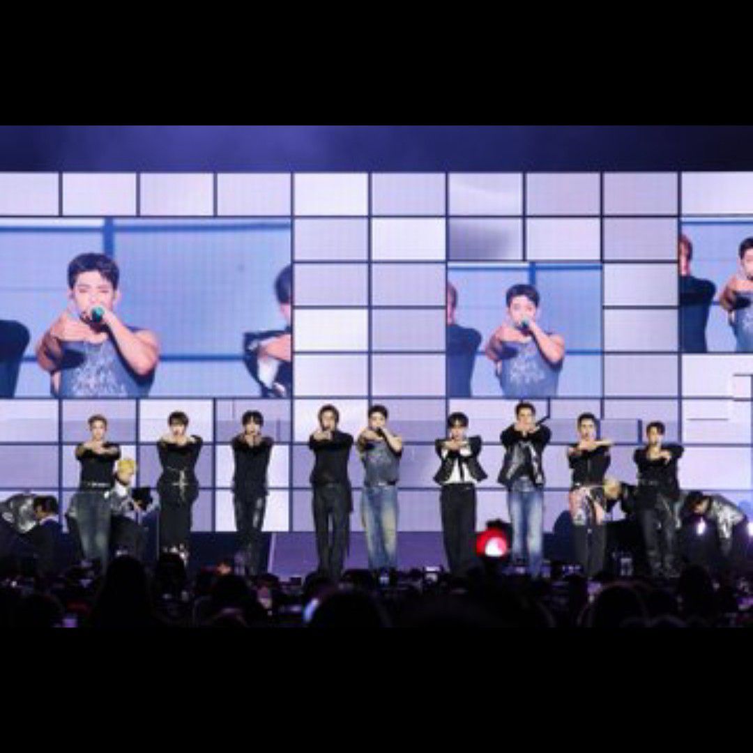 Momen yang diabadikan oleh penggemar SEVENTEEN