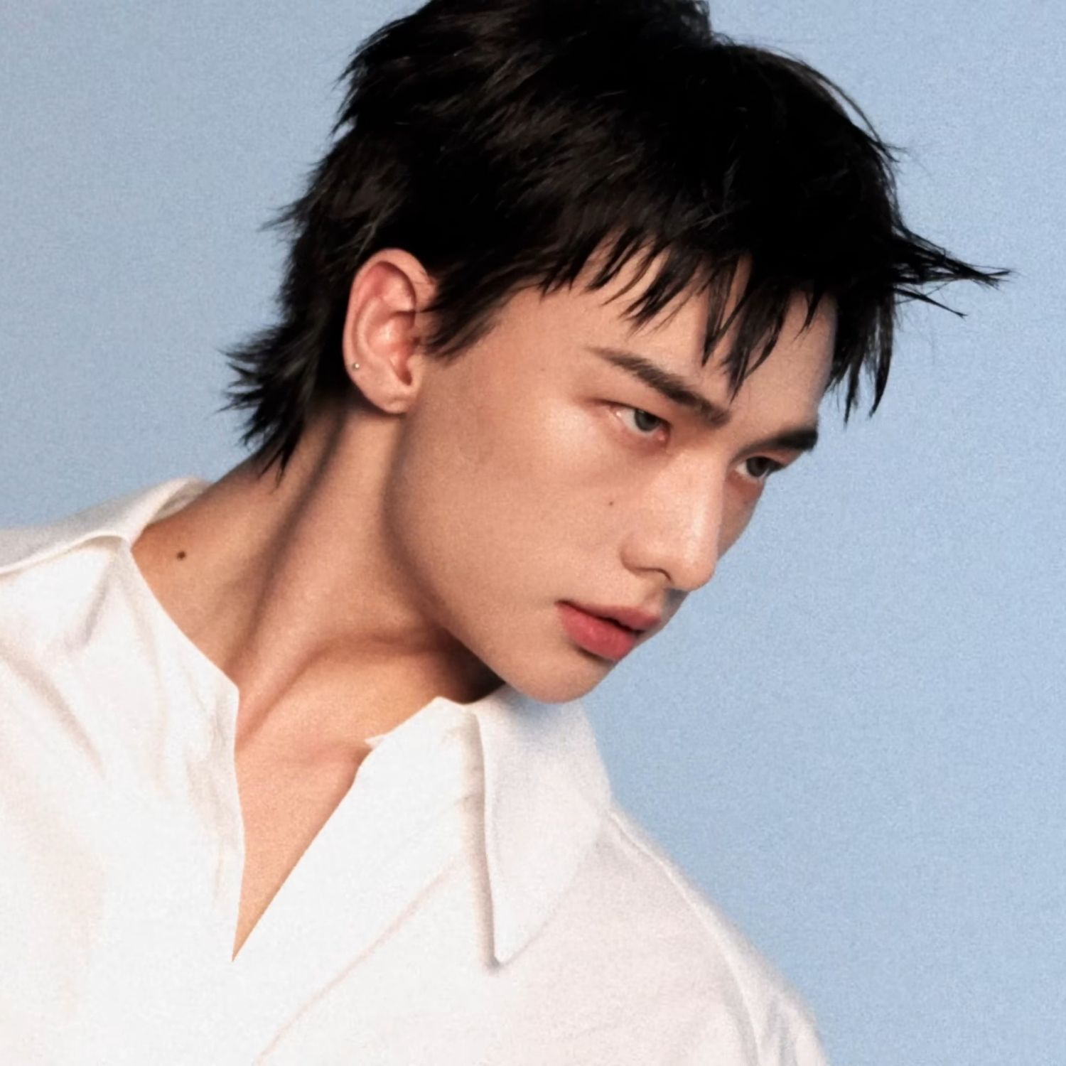 Behind-the-scenes cut of Hyunjin (Stray Kids)