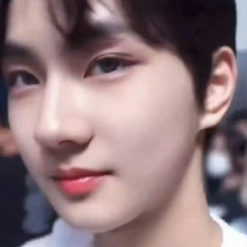Behind-the-scenes cut of Jungwon (ENHYPEN)