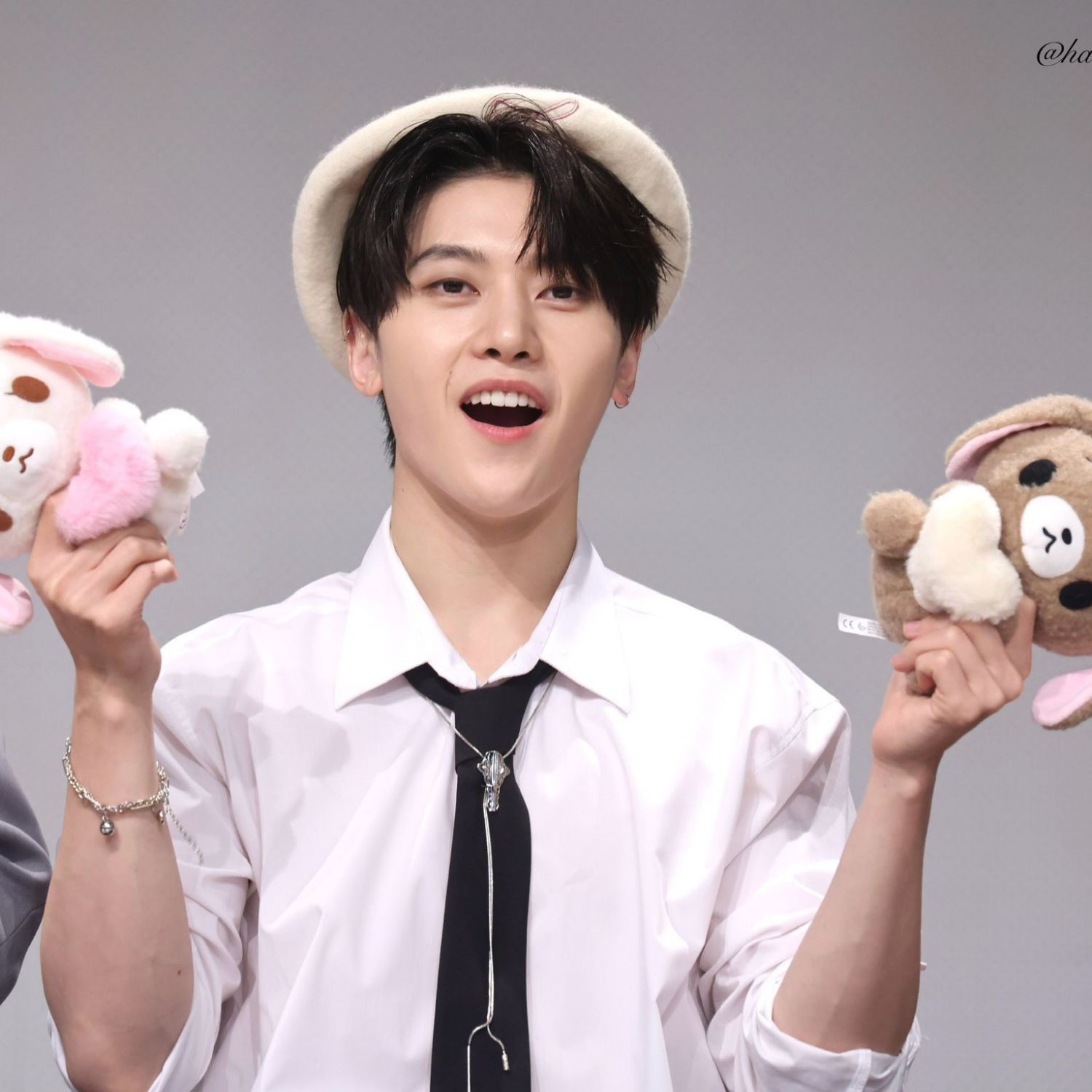 Behind-the-scenes cut of Seok Matthew (ZEROBASEONE)
