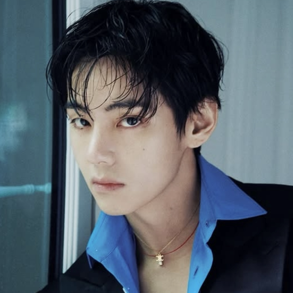 뷔 (방탄소년단)의 비하인드 컷