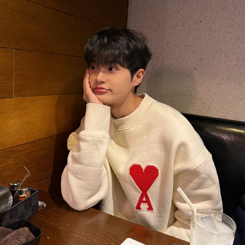 Recent activity shot of Lee Daehwi (AB6IX)