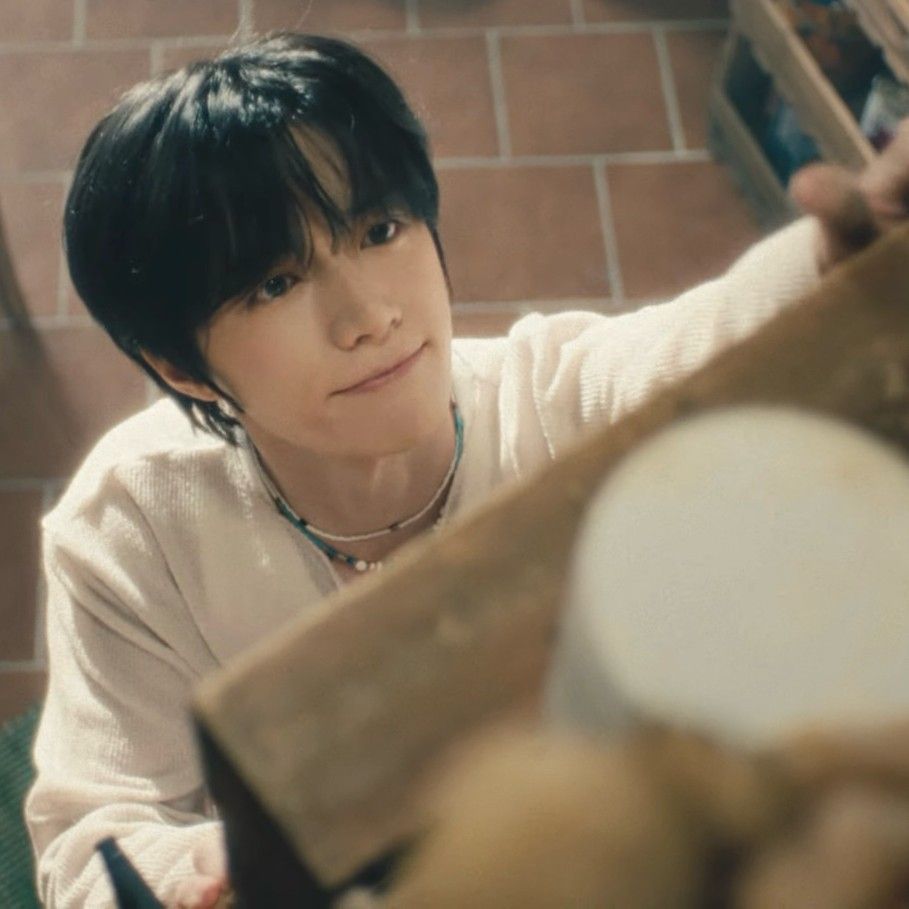 Latest photo of Beomgyu (TOMORROW X TOGETHER)