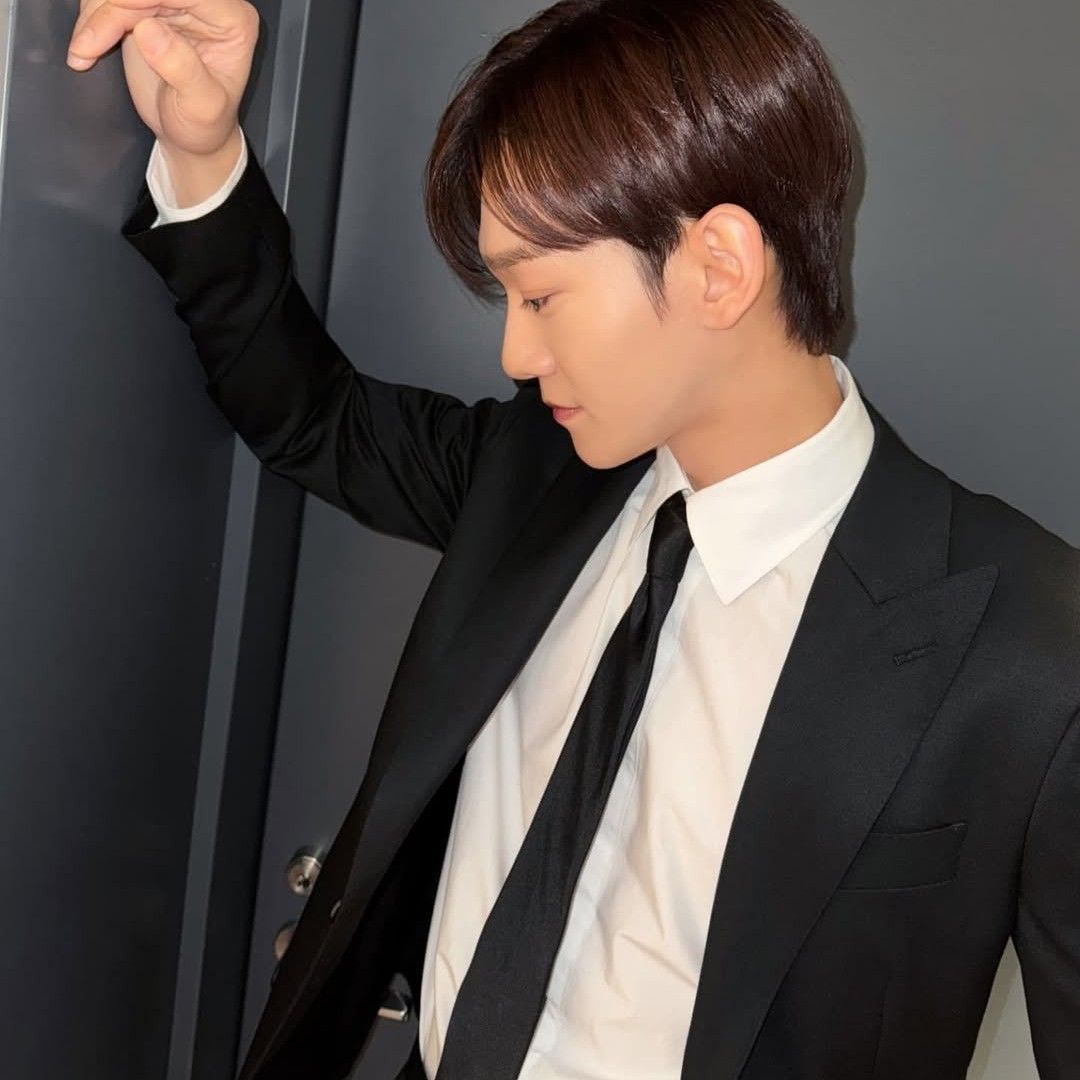 Latest photo of Chen (EXO)