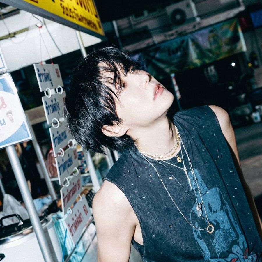 J-hope (防彈少年團)的幕後花絮