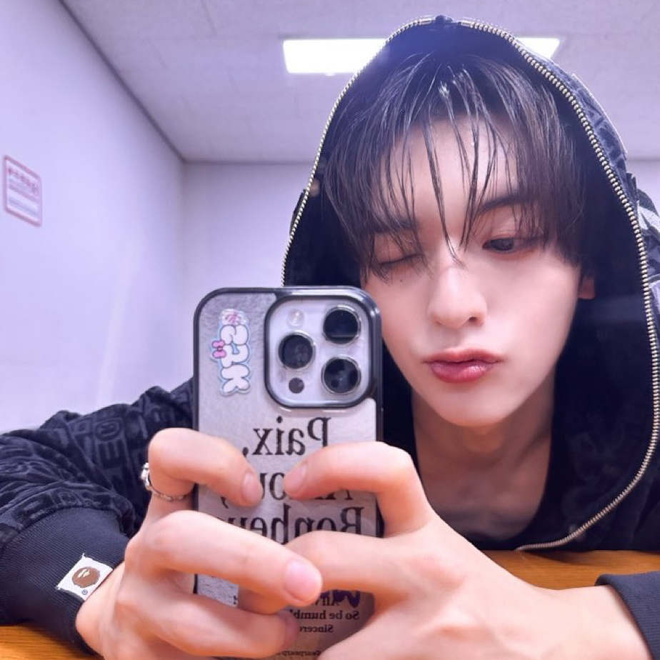 A moment captured by Sungyun (n.SSign)'s fan