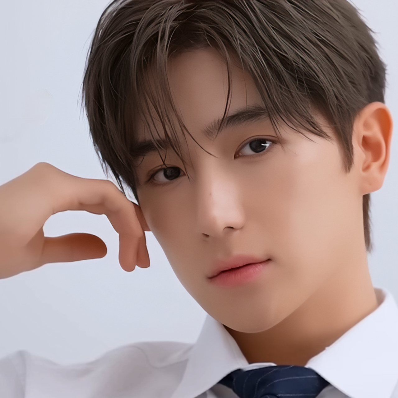 贤在 (THE BOYZ)粉丝拍下的瞬间