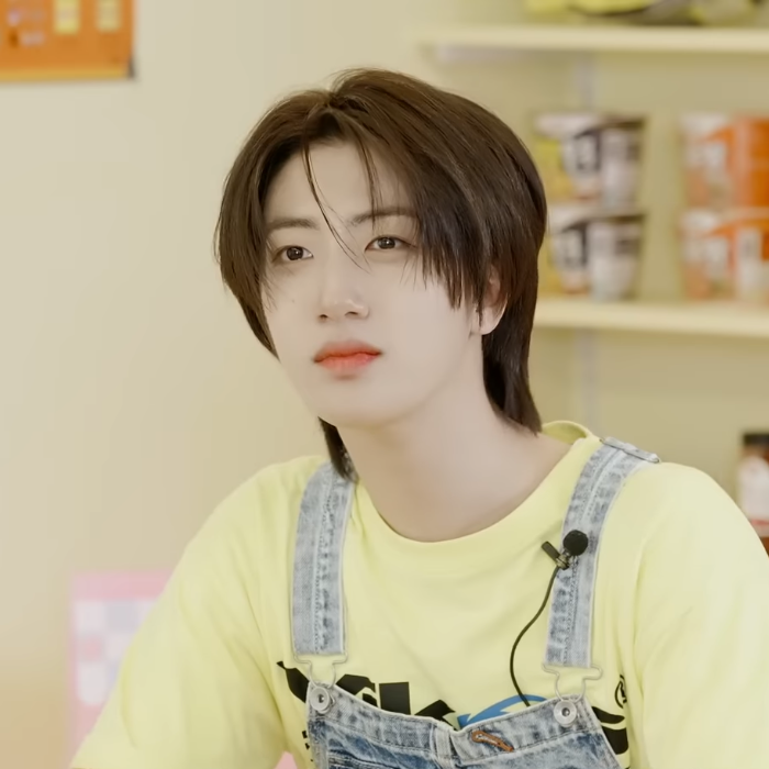 Latest photo of Wonjin (CRAVITY)