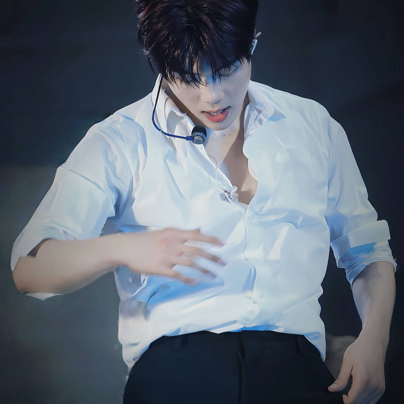 A moment captured by Park Gunwook (ZEROBASEONE)'s fan