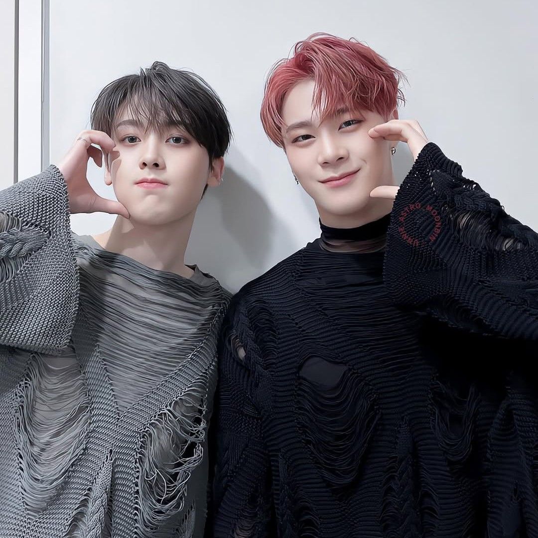 A moment captured by Moonbin (ASTRO)'s fan