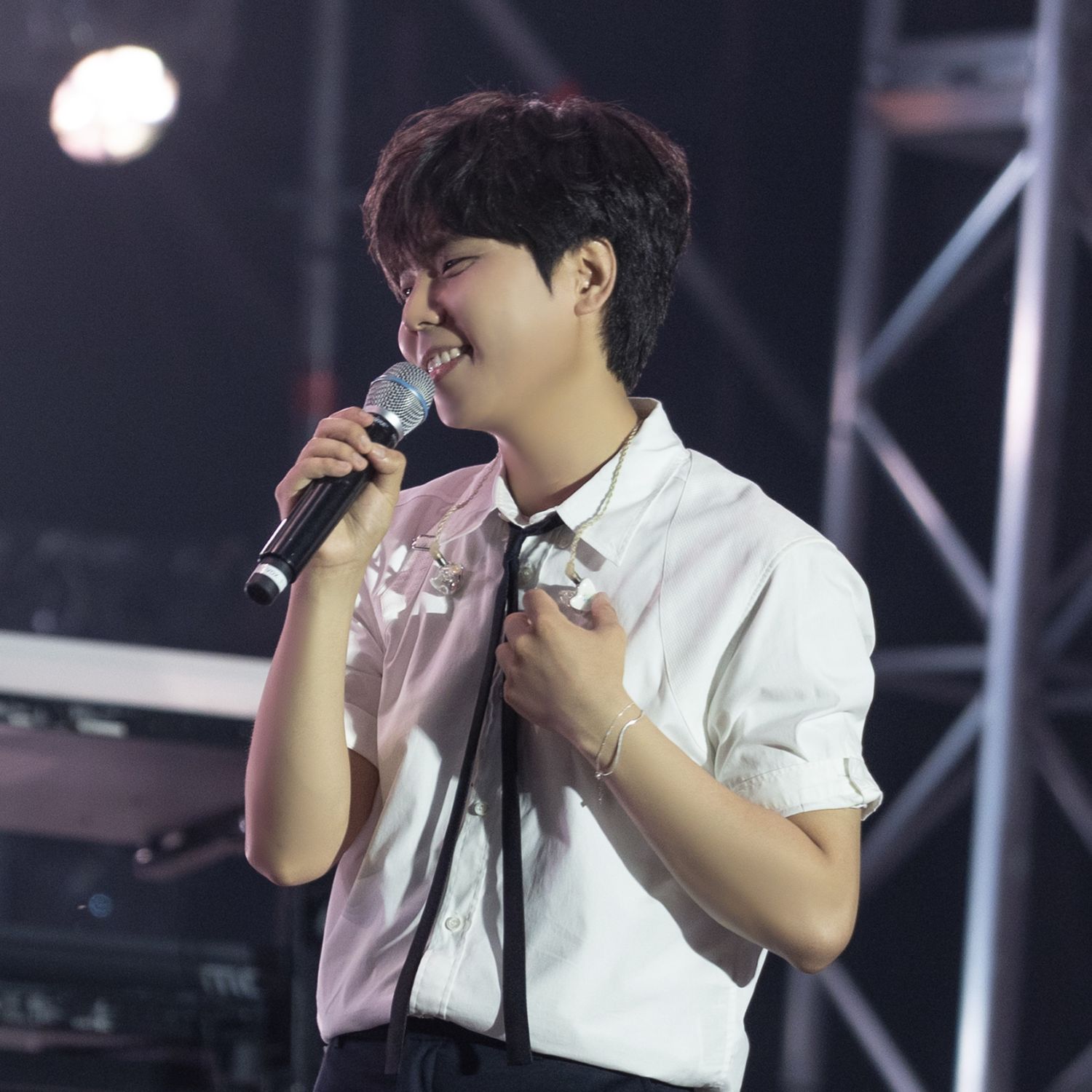 A moment captured by Jung Seunghwan's fan