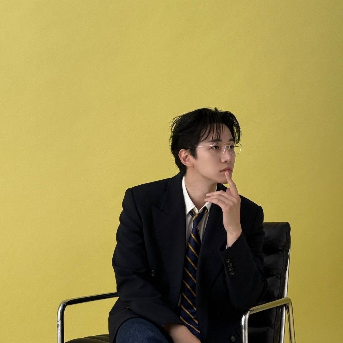 Behind-the-scenes cut of Junho (2PM)