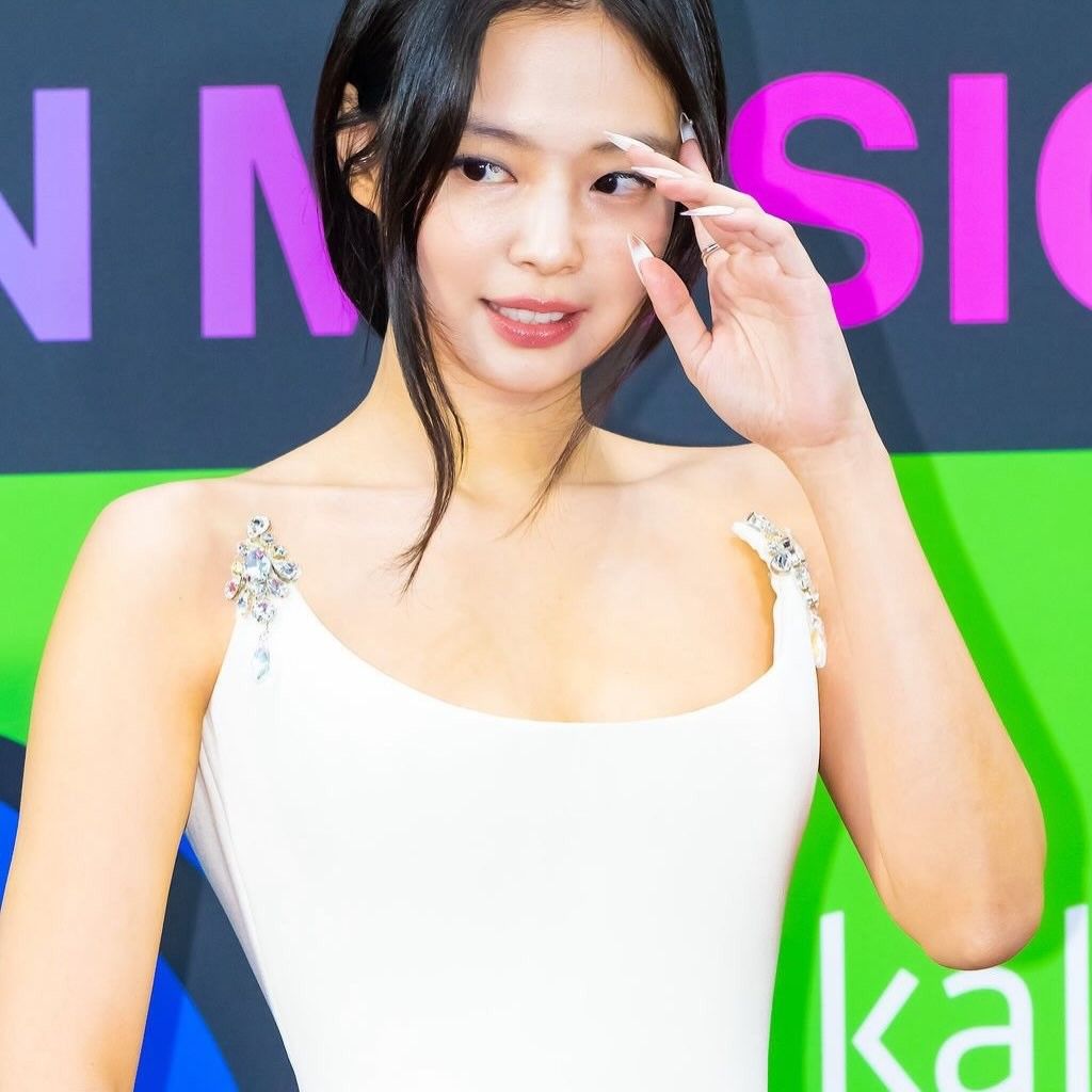 Behind-the-scenes cut of Jisoo (BLACKPINK)