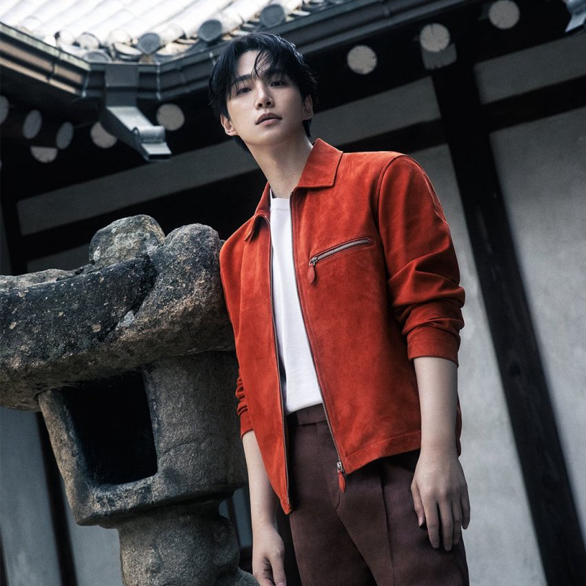 Behind-the-scenes cut of Junho (2PM)