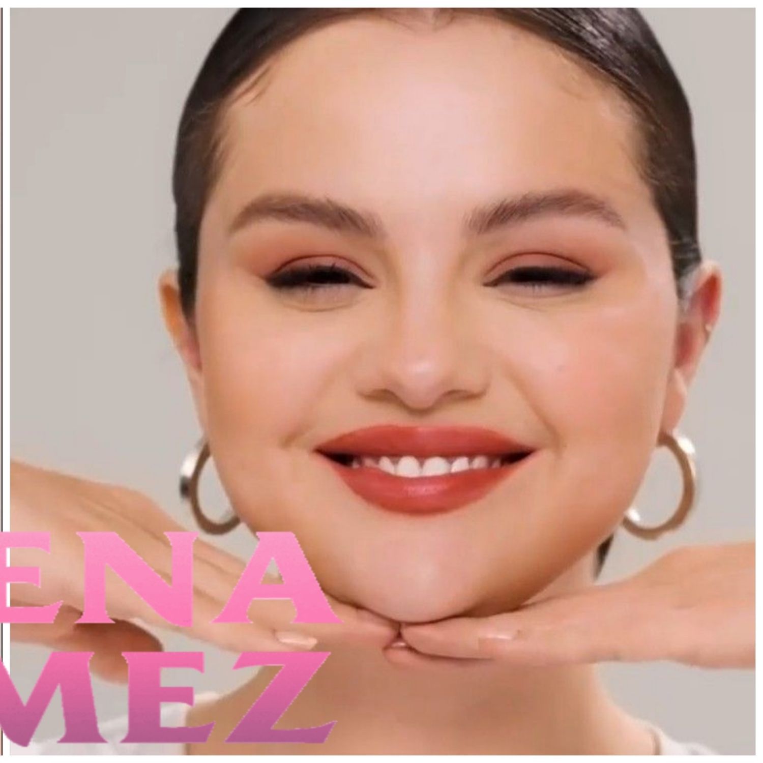 Latest photo of Selena Gomez