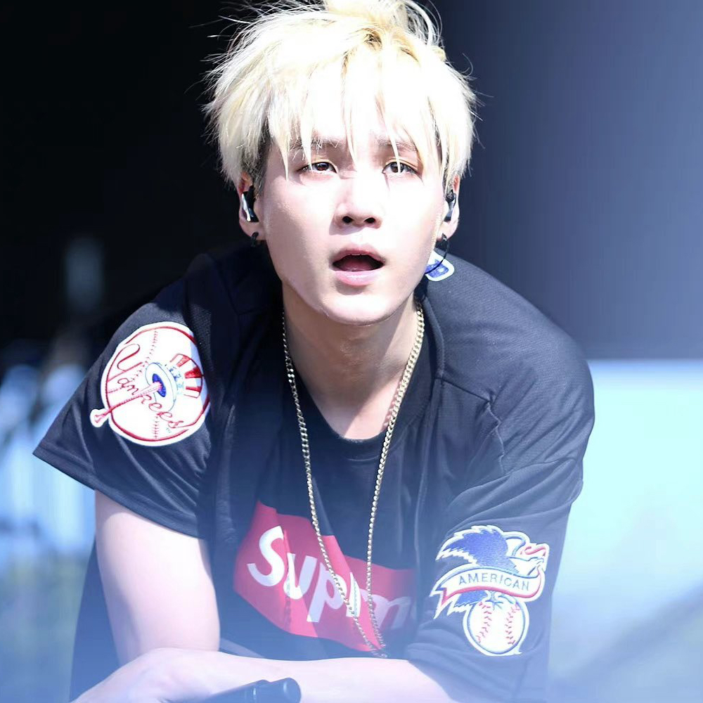SUGA (BTS)の最近の活動写真