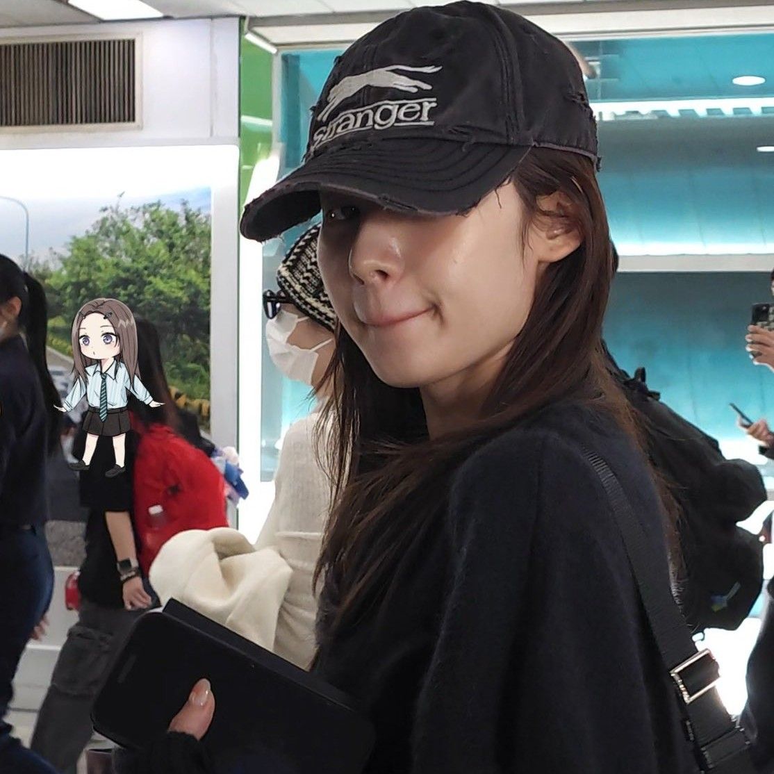 사나 (TWICE)의 비하인드 컷